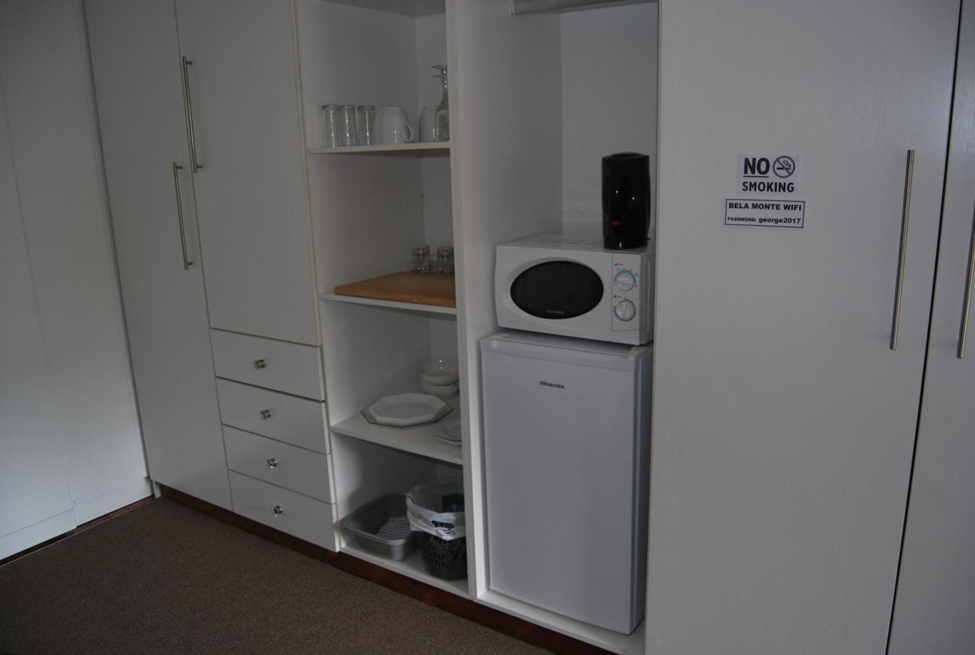 15 Witpeer Street Guesthouse Джордж Номер фото